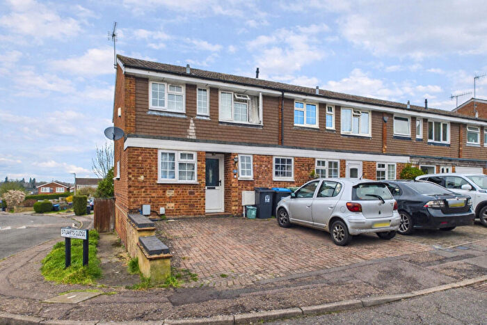 4 Bedroom End Of Terrace House For Sale In Stuarts Close, Hemel Hempstead, HP3