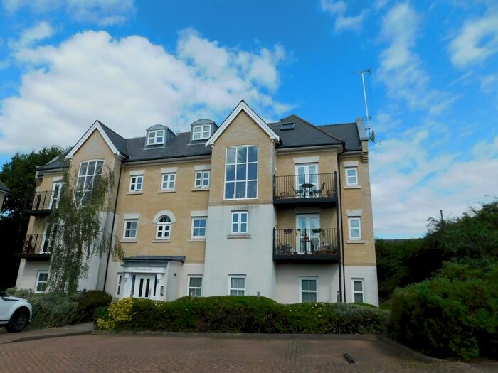 2 Bedroom Flat To Rent In Mile End Road, Colchester, CO4