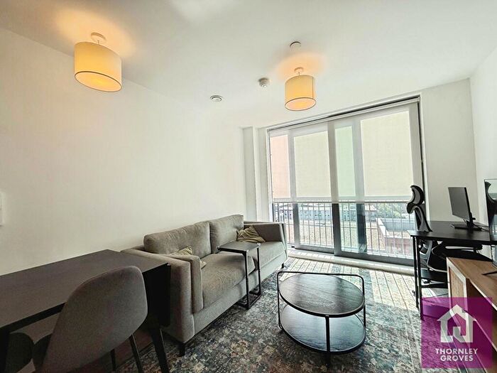 1 Bedroom Flat To Rent In Apartment, Oldfield Road, Salford, M5