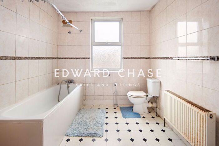 2 Bedroom Semi-Detached House For Sale In Wallington Road, Seven Kings, IG3