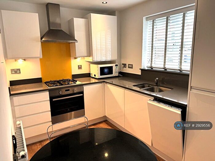 2 Bedroom Flat To Rent In Savernake Court, Birmingham, B29