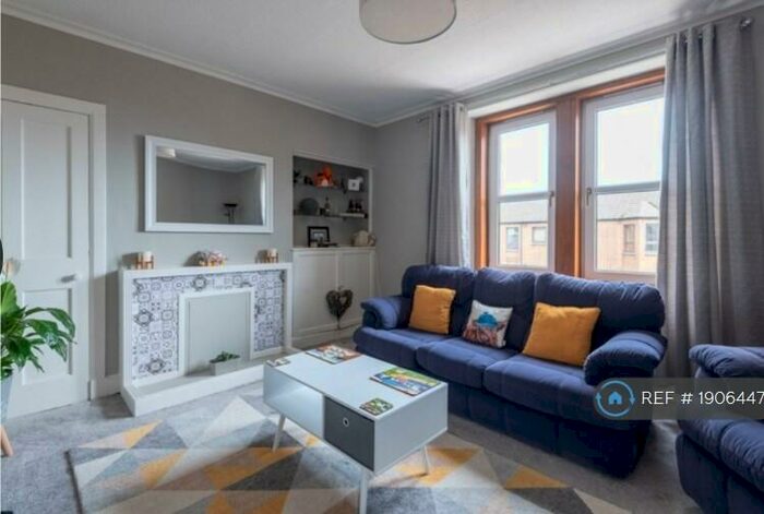 2 Bedroom Flat To Rent In Strathmartine Road, Dundee, DD3