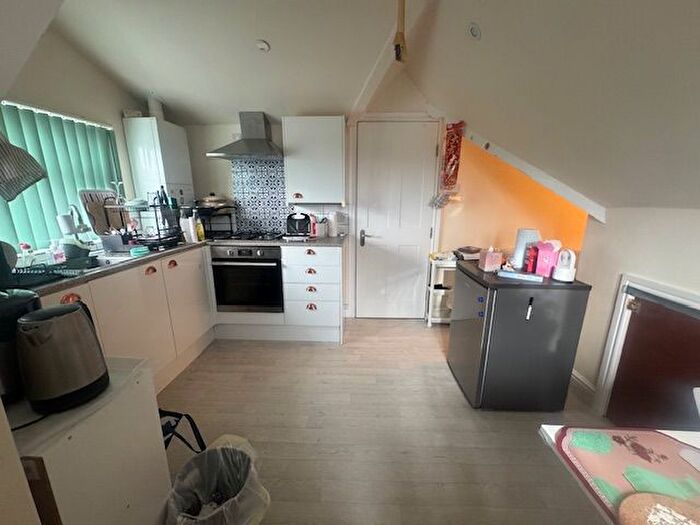 1 Bedroom Flat To Rent In Shirehampton Road, Bristol, BS9