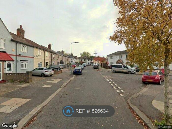 6 Bedroom Semi-Detached House To Rent In Hall Road, Chadwell Heath, Romford, RM6