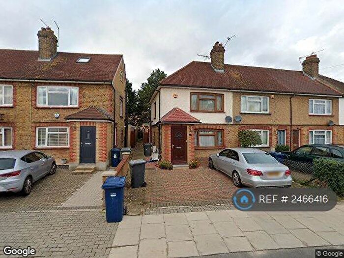 4 Bedroom End Of Terrace House To Rent In Fryent Grove, London, NW9