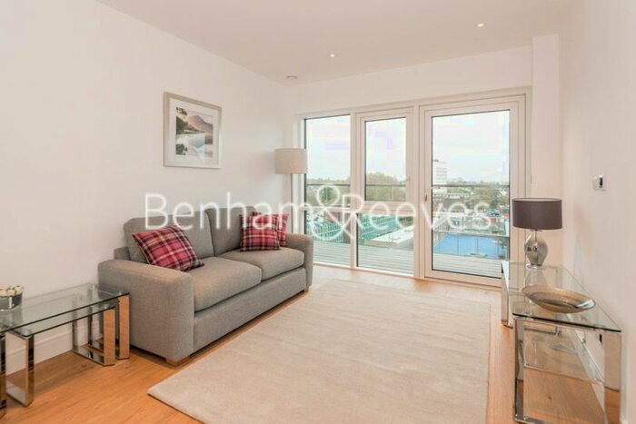 1 Bedroom Flat To Rent In Longfield Avenue, Ealing, W5