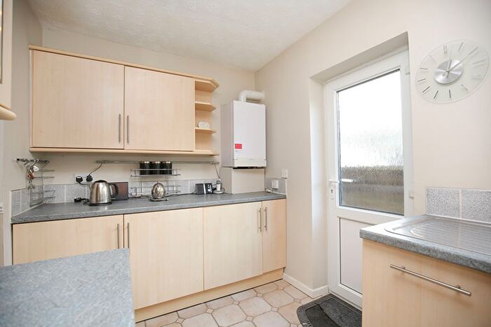 2 Bedroom Detached Bungalow For Sale In Croft Road, Atherstone, CV9