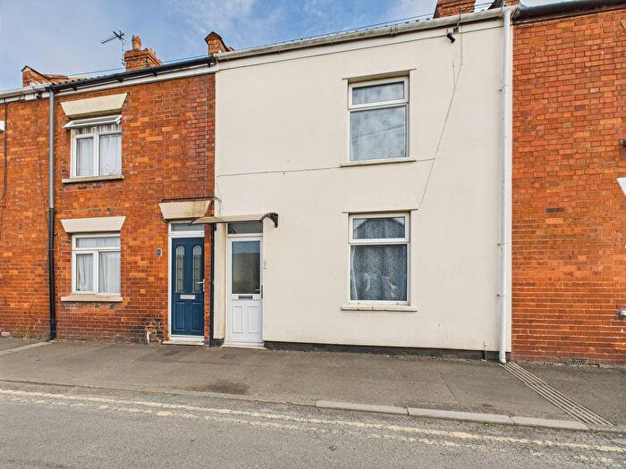 3 Bedroom Terraced House For Sale In Quantock Terrace, Bridgwater, TA6
