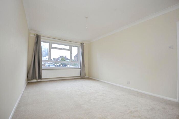 2 Bedroom Flat To Rent In Stafford Road Sidcup, DA14