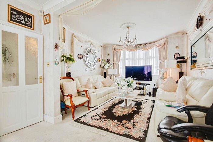 3 Bedroom End Of Terrace House For Sale In Priory Close, Wembley, HA0