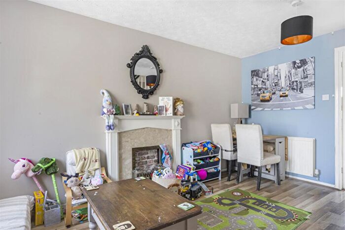 2 Bedroom End Of Terrace House For Sale In Boulters Close, Cippenham, SL1