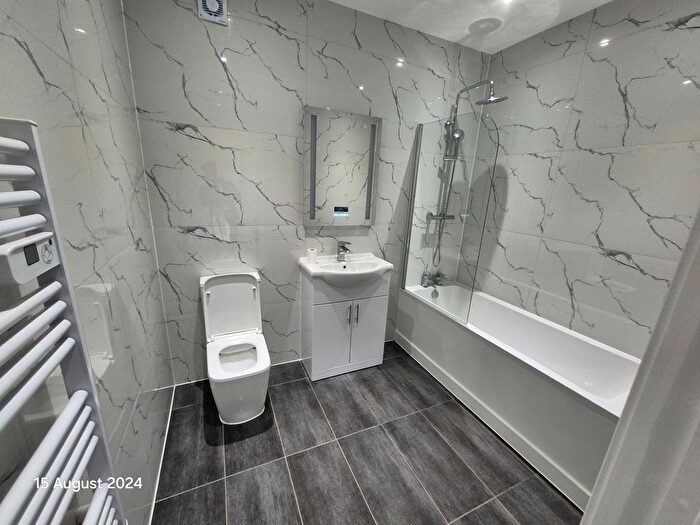 1 Bedroom Flat To Rent In Woodside Avenue, London, N12