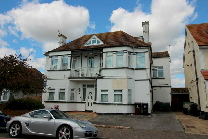 1 Bedroom Flat To Rent In Freeland Road, Clacton-on-Sea, CO15