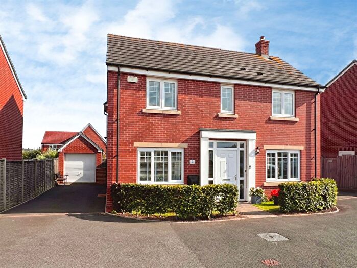 4 Bedroom Detached House For Sale In Anderton Avenue, Wellesbourne, Warwick, CV35