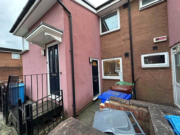 1 Bedroom Maisonette To Rent In Bushmoor Walk, Manchester, M13