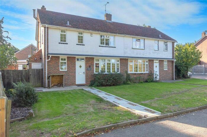 3 Bedroom Semi-Detached House For Sale In The Street, Wormshill, Sittingbourne, Kent, ME9