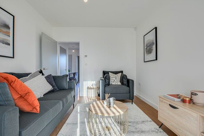 3 Bedroom Terraced House To Rent In Curlew Way, Skye Edge, Sheffield, S2