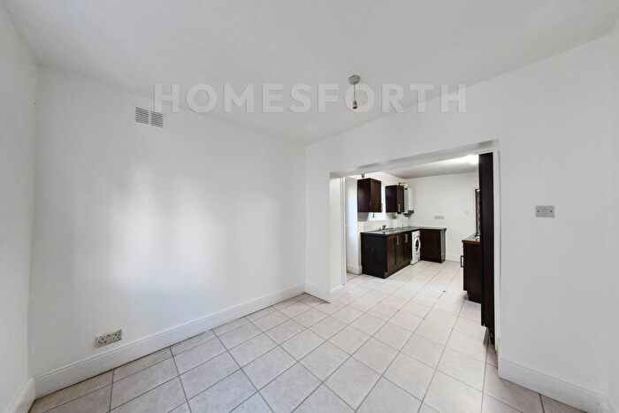 1 Bedroom Flat For Sale In Malvern Road, Maida Vale, NW6