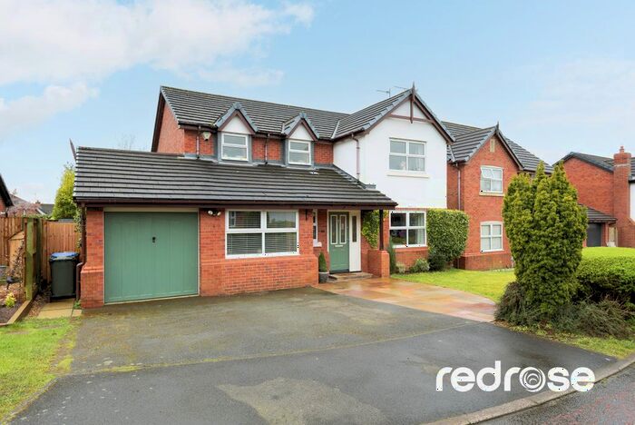 4 Bedroom Detached House For Sale In The Dell, Heapey, Chorley, PR6