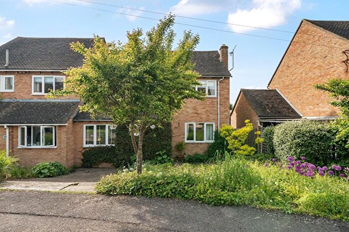 4 Bedroom Semi-Detached House For Sale In Stonesfield, Oxfordshire, OX29