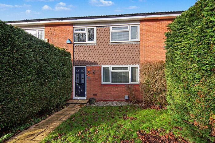 3 Bedroom Terraced House For Sale In Coplow Close, Balsall Common, CV7