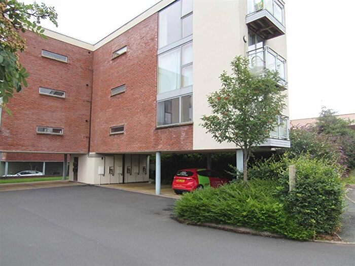 2 Bedroom Flat To Rent In The Carriages, Gobowen Road, Oswestry, SY11