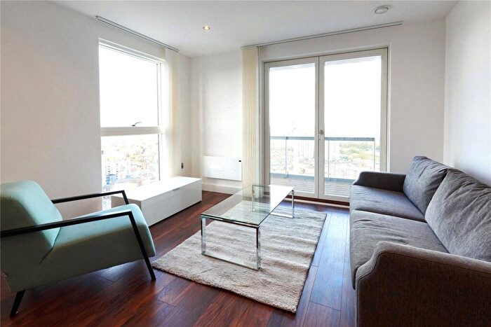 2 Bedroom Apartment To Rent In New Bridge Street Salford, M3