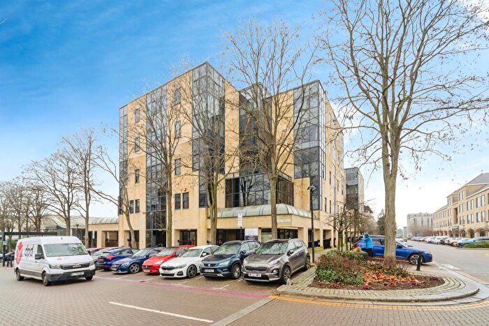 1 Bedroom Apartment For Sale In Midsummer Boulevard, Milton Keynes, MK9