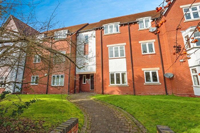 2 Bedroom Flat For Sale In Cotton Lane, Birmingham, B13