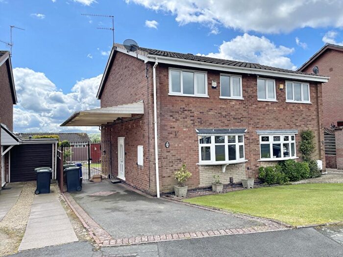 3 Bedroom Semi Detached House For Sale In Brierley Hill - Kittiwake Drive, DY5