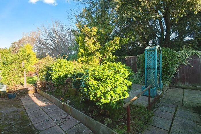 2 Bedroom Bungalow For Sale In St. Lawrence Crescent, Exeter, Devon, EX1