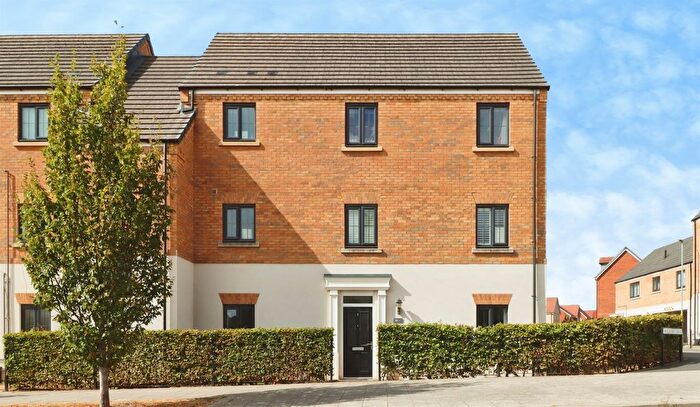 2 Bedroom Flat For Sale In Carnoustie Drive, Corby, NN17