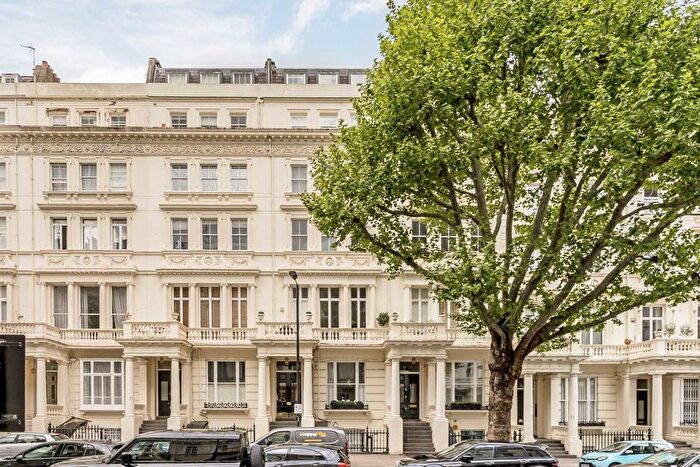 2 Bedroom Flat For Sale In Inverness Terrace, London, W2