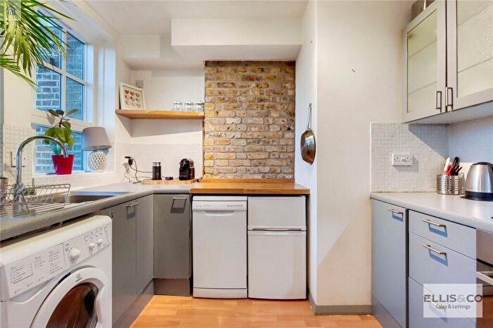 1 Bedroom Apartment To Rent In Wilmot Street, London, E2