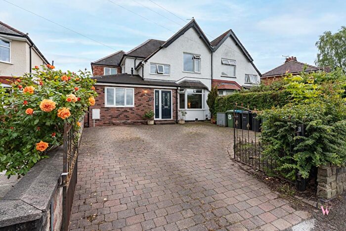 5 Bedroom Semi Detached House For Sale In Moss Road, Northwich, CW8