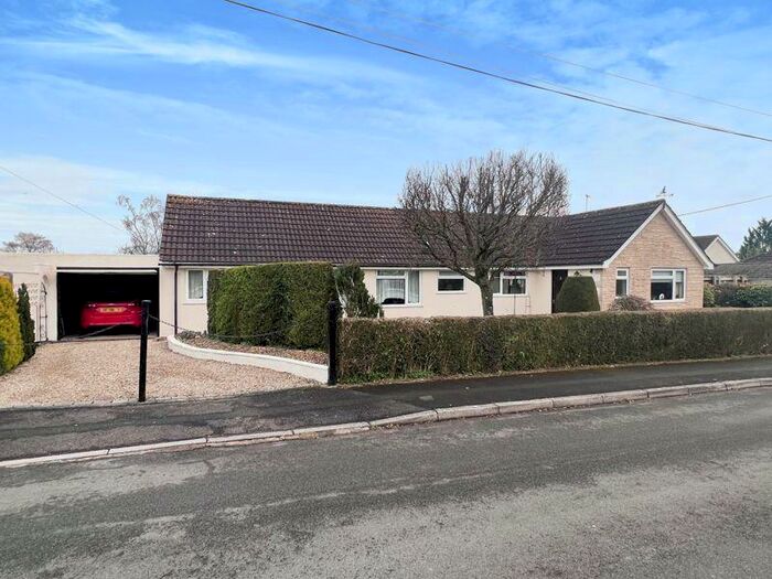 3 Bedroom Detached Bungalow For Sale In Ilynton Avenue, Firsdown ***Video Tour***, SP5