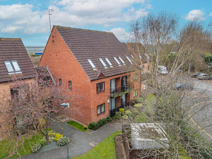 2 Bedroom Flat For Sale In Turnstone Wharf, Nottingham, NG7