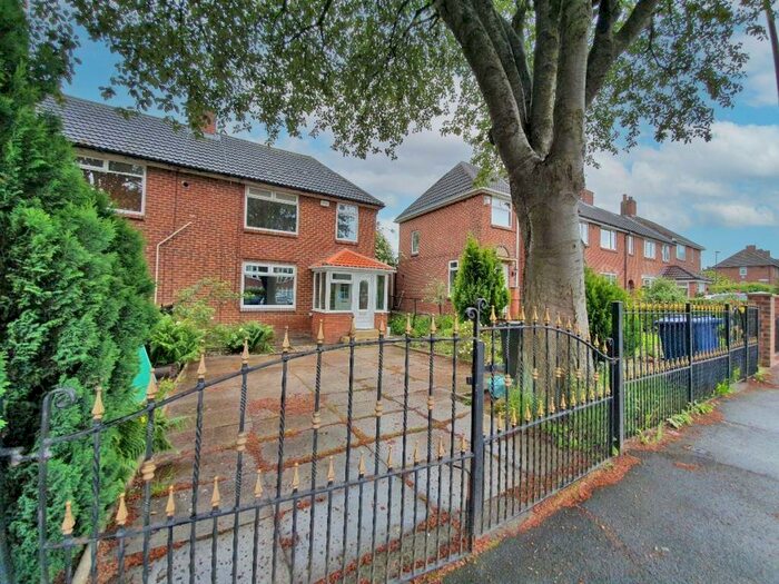 3 Bedroom SemiDetached House To Rent In Two Ball Lonnen, Fenham