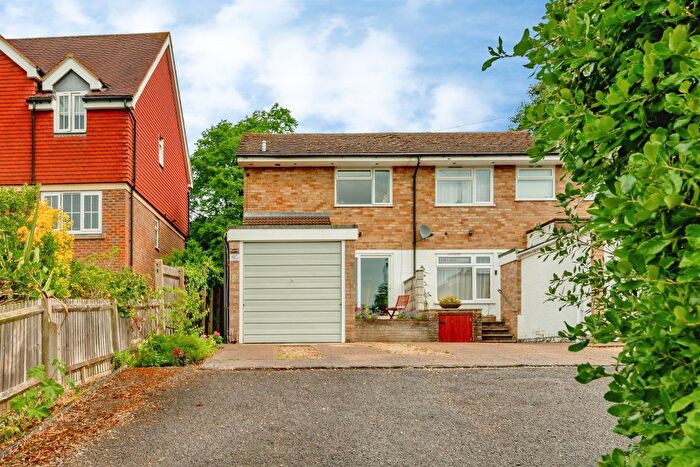 2 Bedroom End Terrace House For Sale In Oxford Road, Redhill, RH1