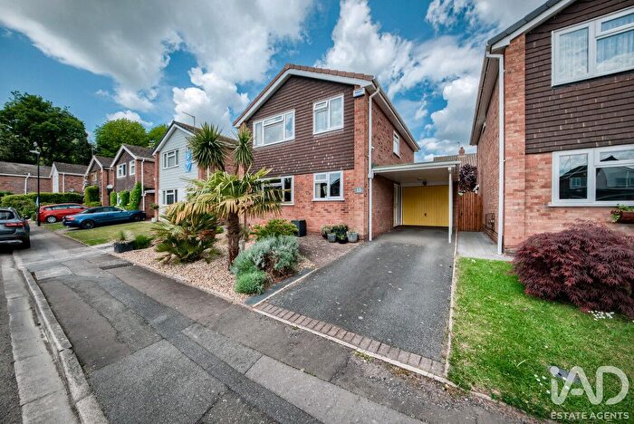 3 Bedroom Detached House For Sale In Allesley Croft, Coventry, CV5