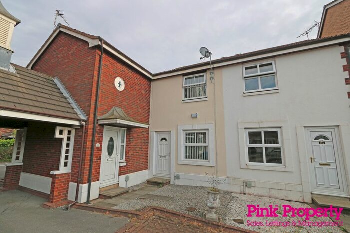 2 Bedroom Terraced House To Rent In Kilton Court, Hull, HU8