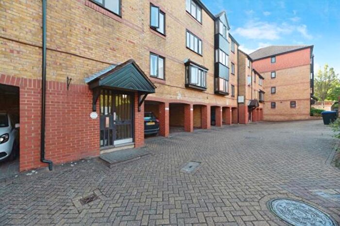 1 Bedroom Flat To Rent In Eleanora Terrace, SM1