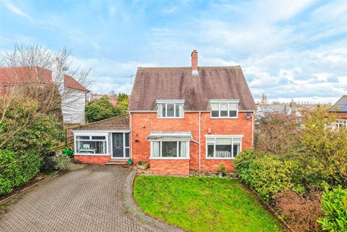 4 Bedroom Detached House For Sale In Highwalls Avenue, Dinas Powys, CF64