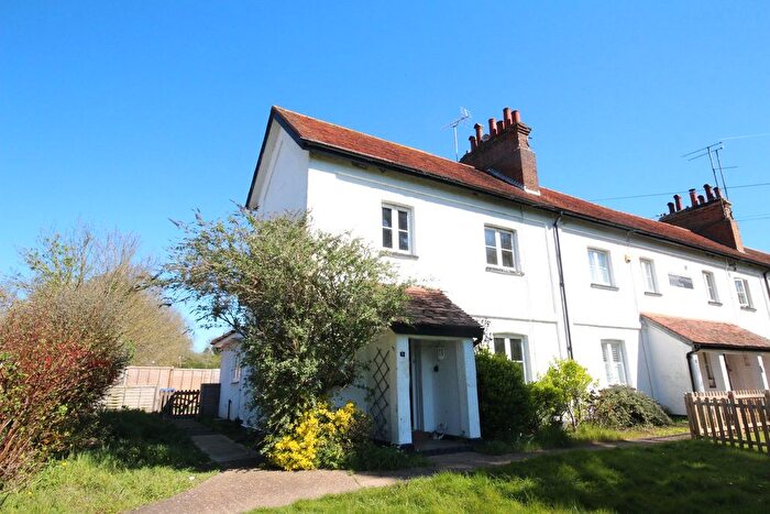 3 Bedroom Terraced House For Sale In Lordship Cottages, Willian, Letchworth Garden City, SG6