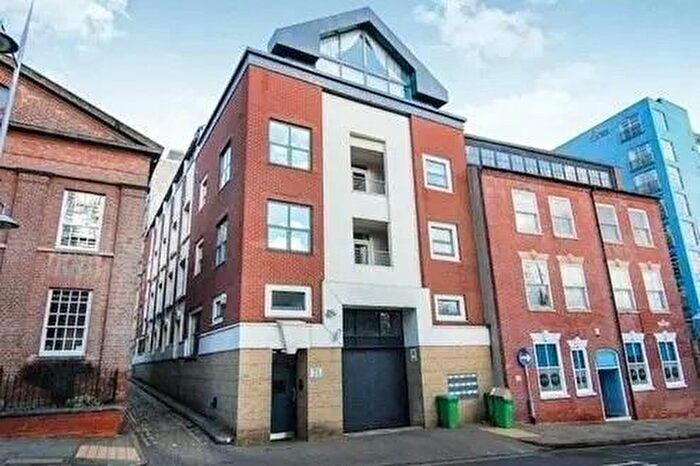 2 Bedroom Flat To Rent In Barker Gate, City Centre, Nottingham, NG1