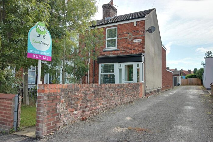 3 Bedroom End Of Terrace House For Sale In Hull Bridge Road, Beverley, HU17