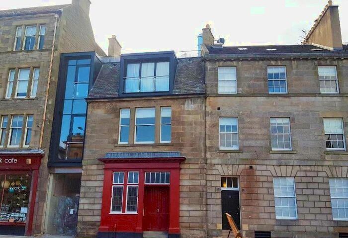 2 Bedroom Flat To Rent In / Hamilton Place, Stockbridge, Edinburgh, EH3