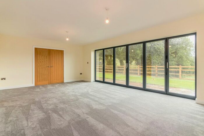 5 Bedroom Detached House For Sale In Fold Farm Lane, Netherton, Huddersfield, HD4