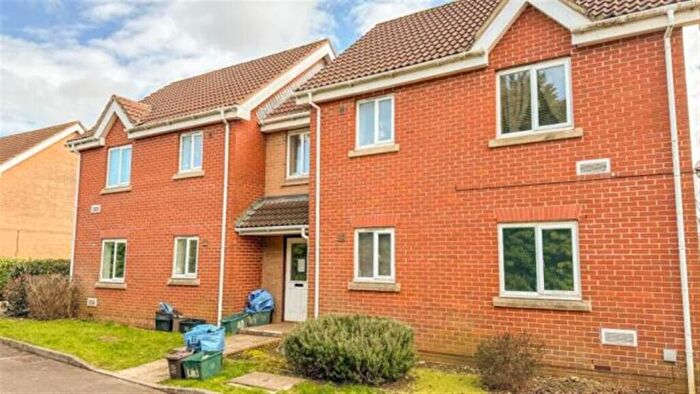 1 Bedroom Flat For Sale In Honeywick Close, Bristol, BS3