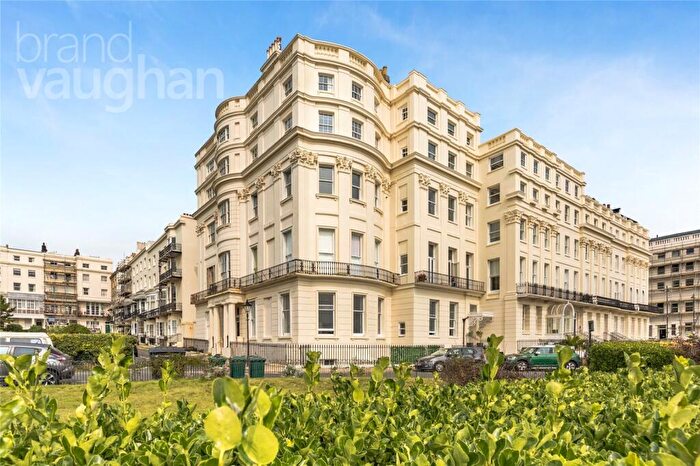1 Bedroom Flat For Sale In Collingwood House, Marine Parade, Brighton, East Sussex, BN2